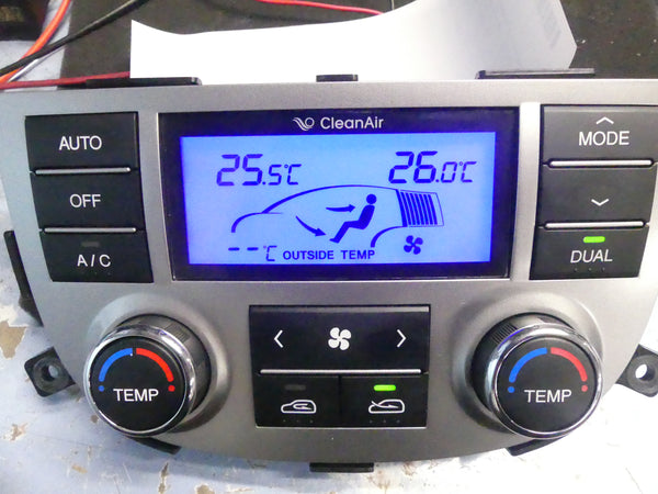 HYNDAI SANTA FE Climate control  Main LCD flickers