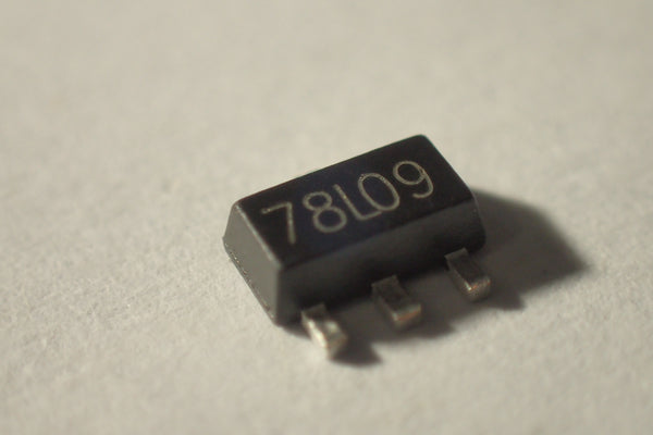 78lO9 SOT89 9V voltage regulator
