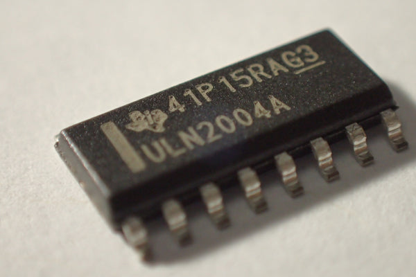 ULN2004A, Darlington transistor array, 500mA 50V, SOIC-16, SO-16