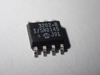 MCP3202, 3202, 2.7V Dual Channel 12-Bit A/D Converter with SPI Serial Interface, SOIC-8
