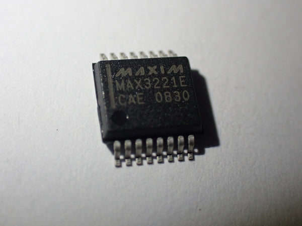 MAX3221E, 3-V to 5.5-V Single-Channel RS-232 Line Driver/Receiver, DIP-16