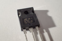ST BU931P, NPN darlington transistor, 400V 15A,  TO-247, TO-3