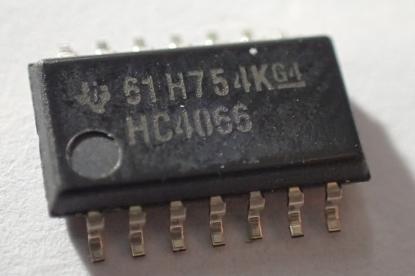 61H754K HC4066, quadruple bilateral analog switch, SO-14, SOIC-14